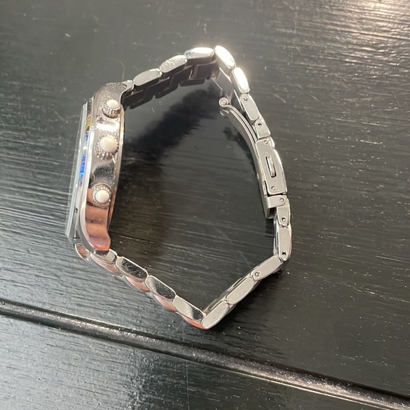 Silver fossil watch - Picture 2 of 2